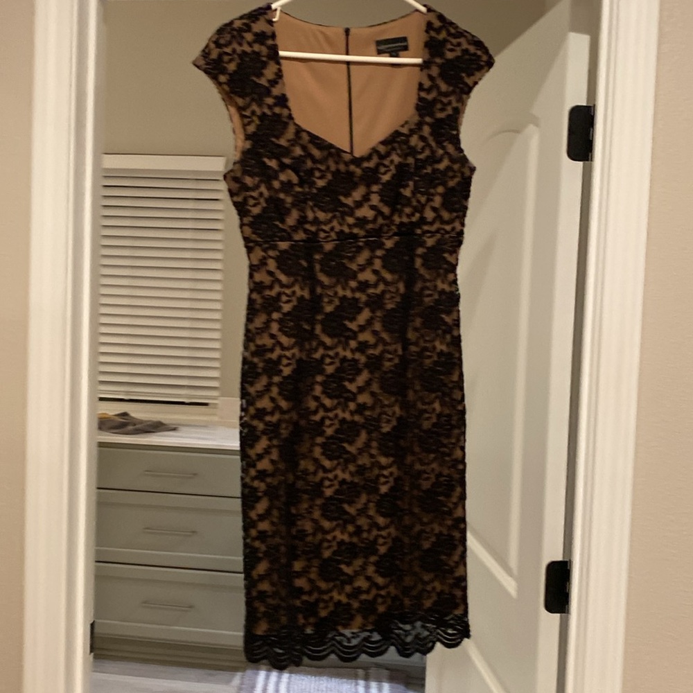 Size 6 - Picture 2 of 4
